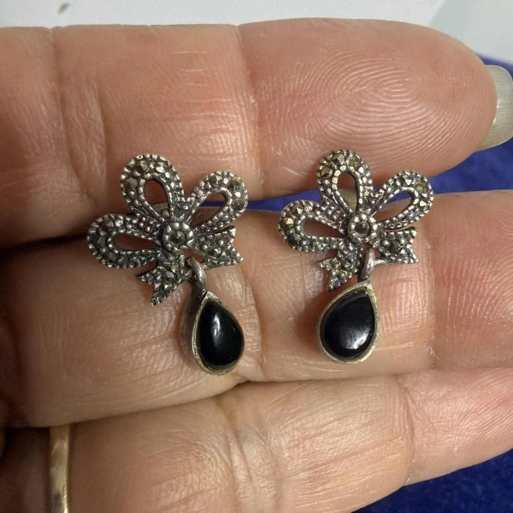 Marcasite Bow w Onyx Set in Silver Drop Post Earrings
